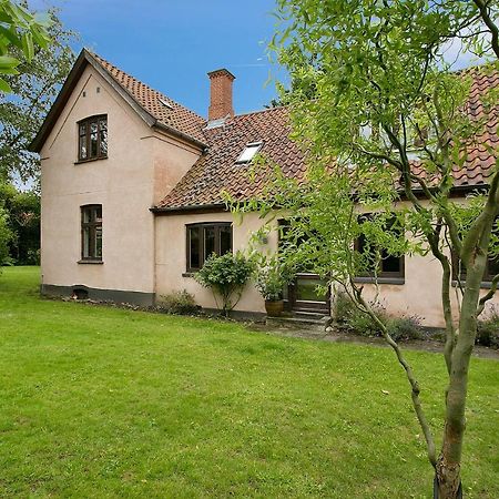 Pegasus Bed And Breakfast Helsinge Exterior foto