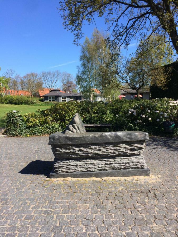 Pegasus Bed And Breakfast Helsinge Exterior foto